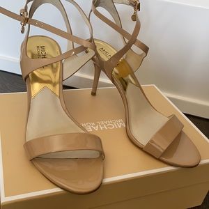 Nude patent sandals